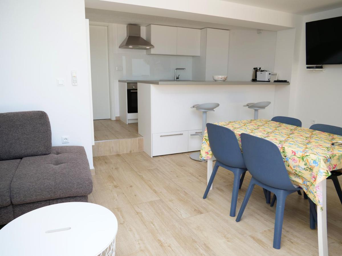 Apartmani Smilja Primosten Luaran gambar