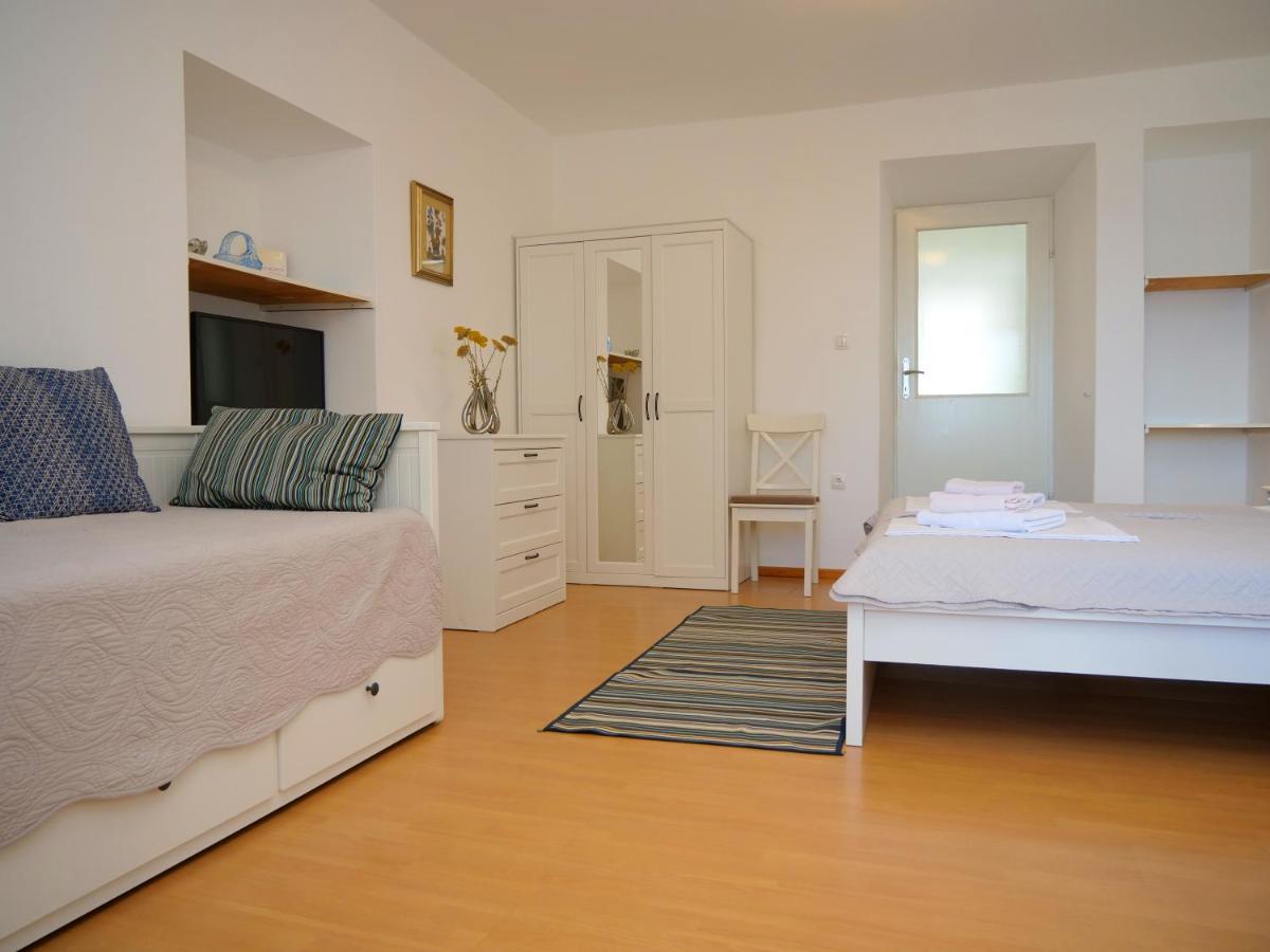 Apartmani Smilja Primosten Luaran gambar
