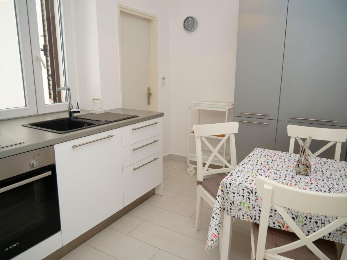 Apartmani Smilja Primosten Luaran gambar
